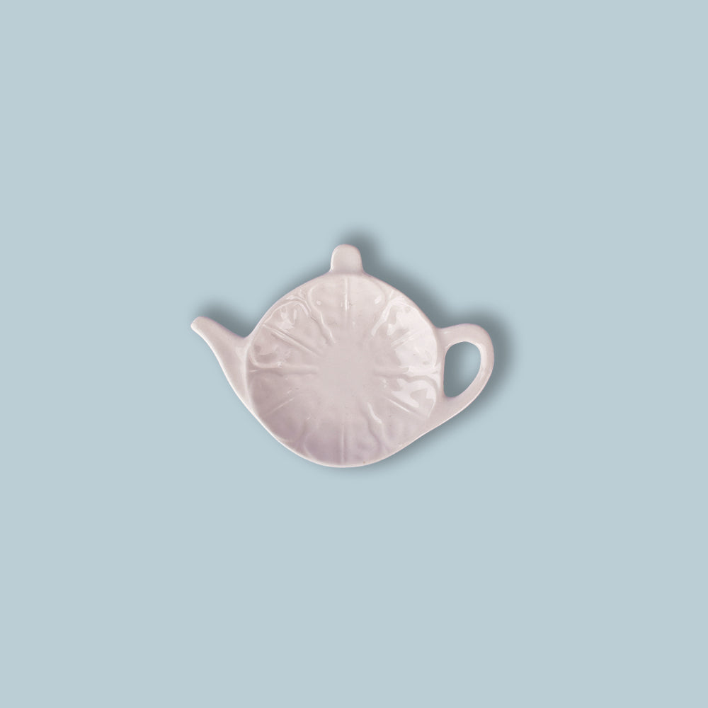 A Ceramic Ivory Small Tray 11x8.5cm