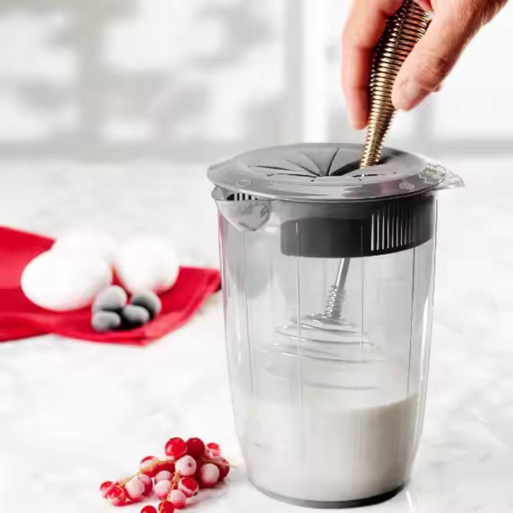 BLENDING CONTAINER