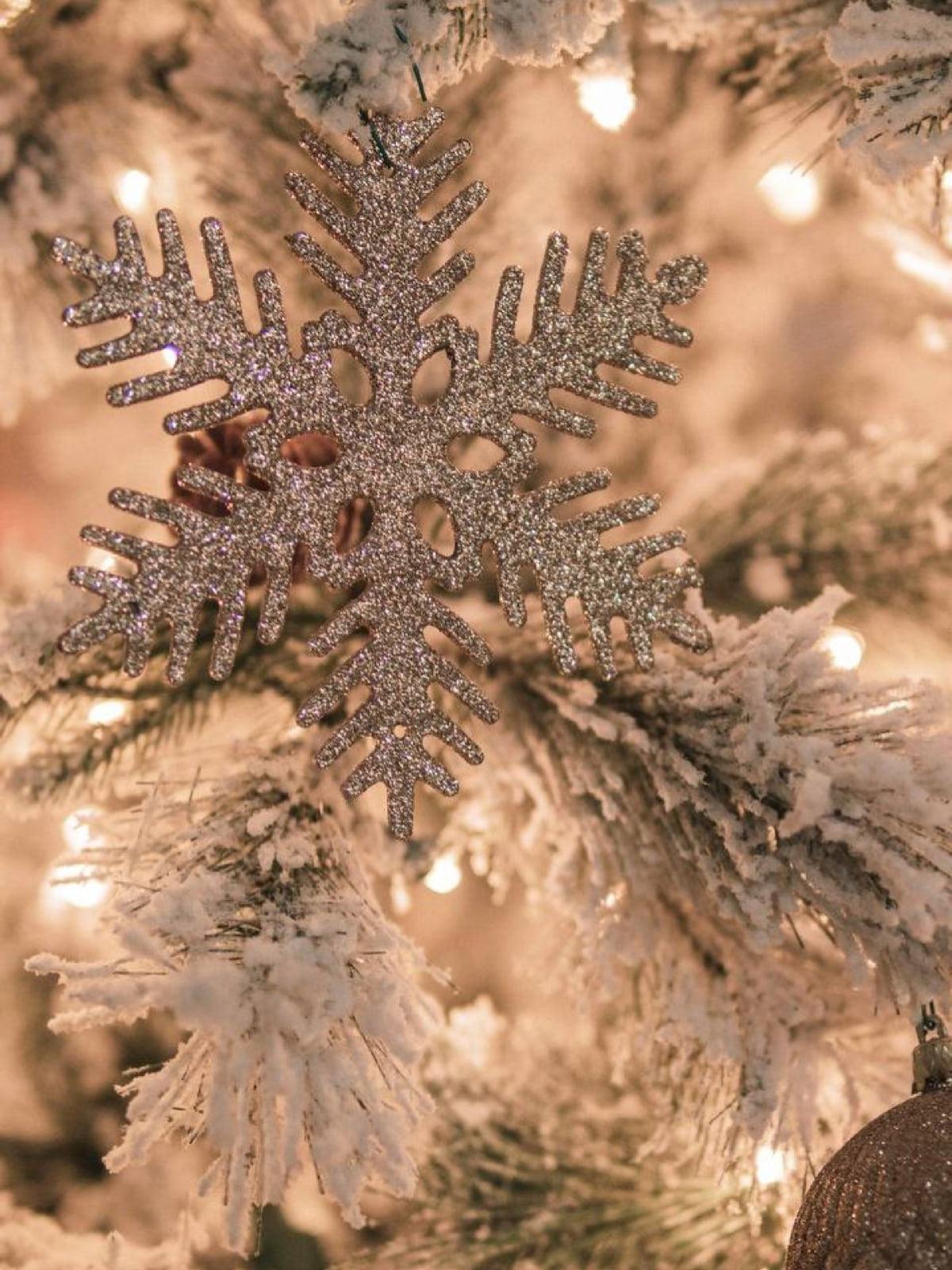 Christmas Golden Snowflake Decoration