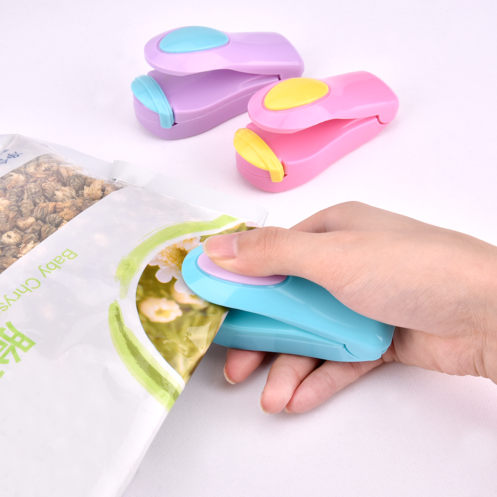 Handheld Food Sealer Bag Resealer Electric Heat Sealing Machine For Chips Bag