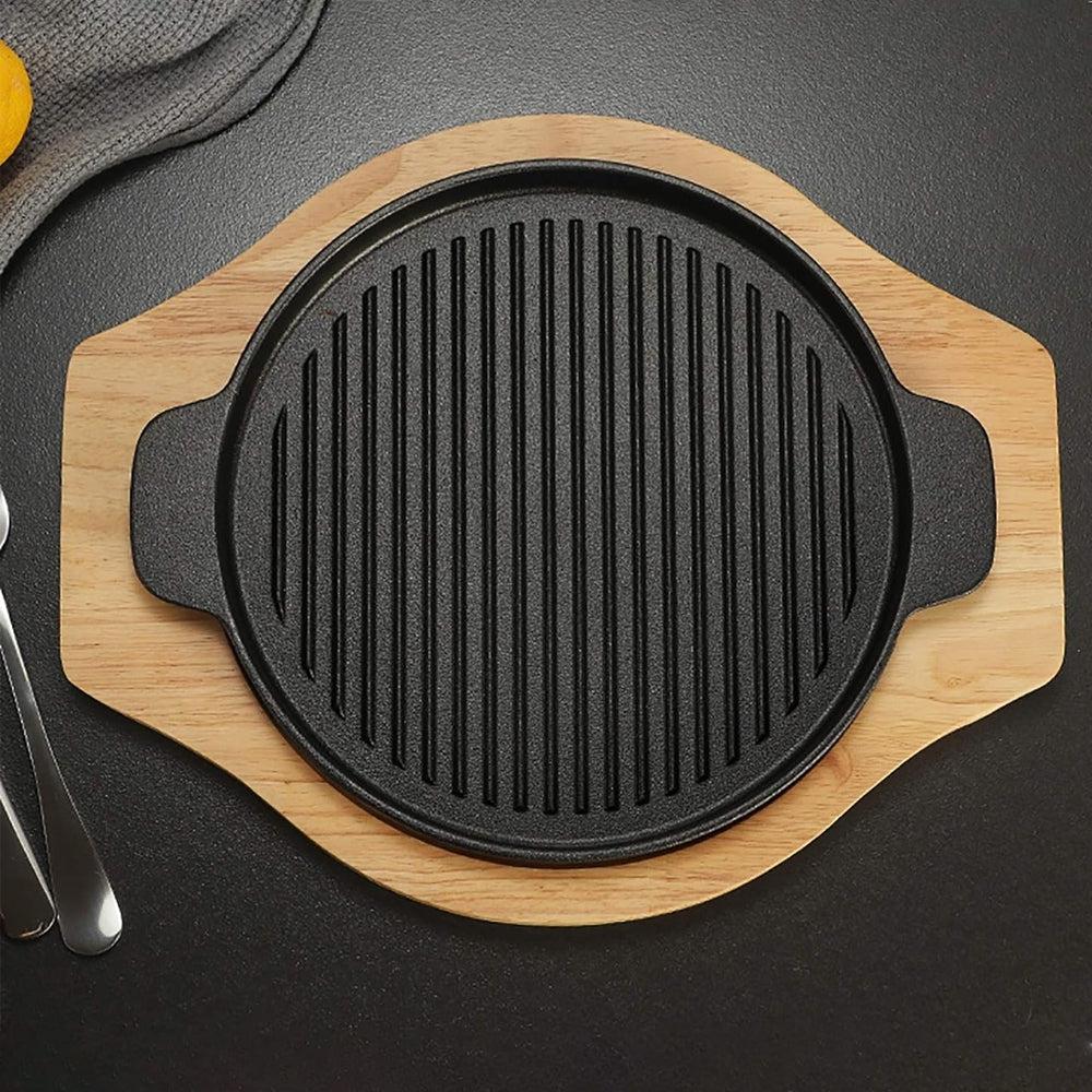Heavy Round Shape Cast Iron Steak Plate Bizzle Gridldle with Wooden Base, Sizzle Plate Cast Iron For Restaurant Home Kitchen Cooking Pan