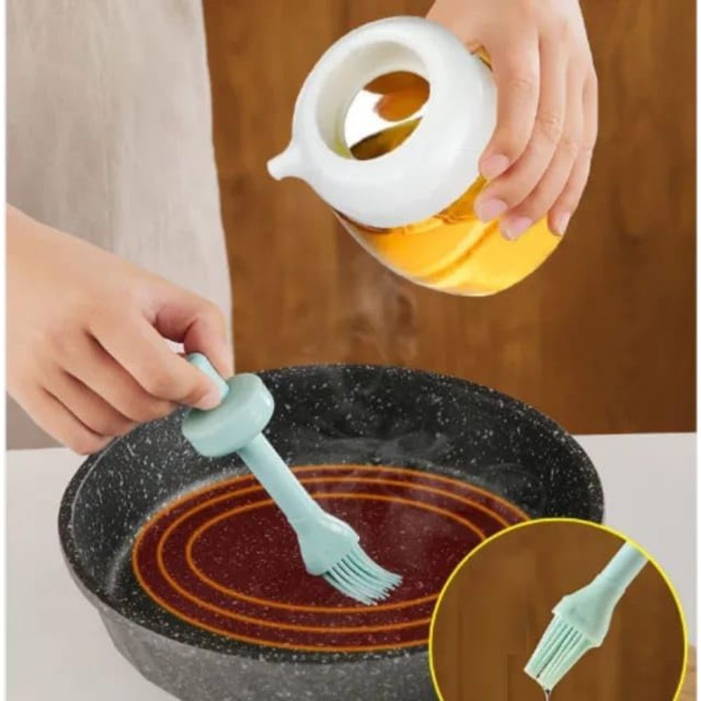 Oil Dispenser Bottle Wide Opening Oil Bottle Oil Dispenser with Silicone Oil Brush 230 ml