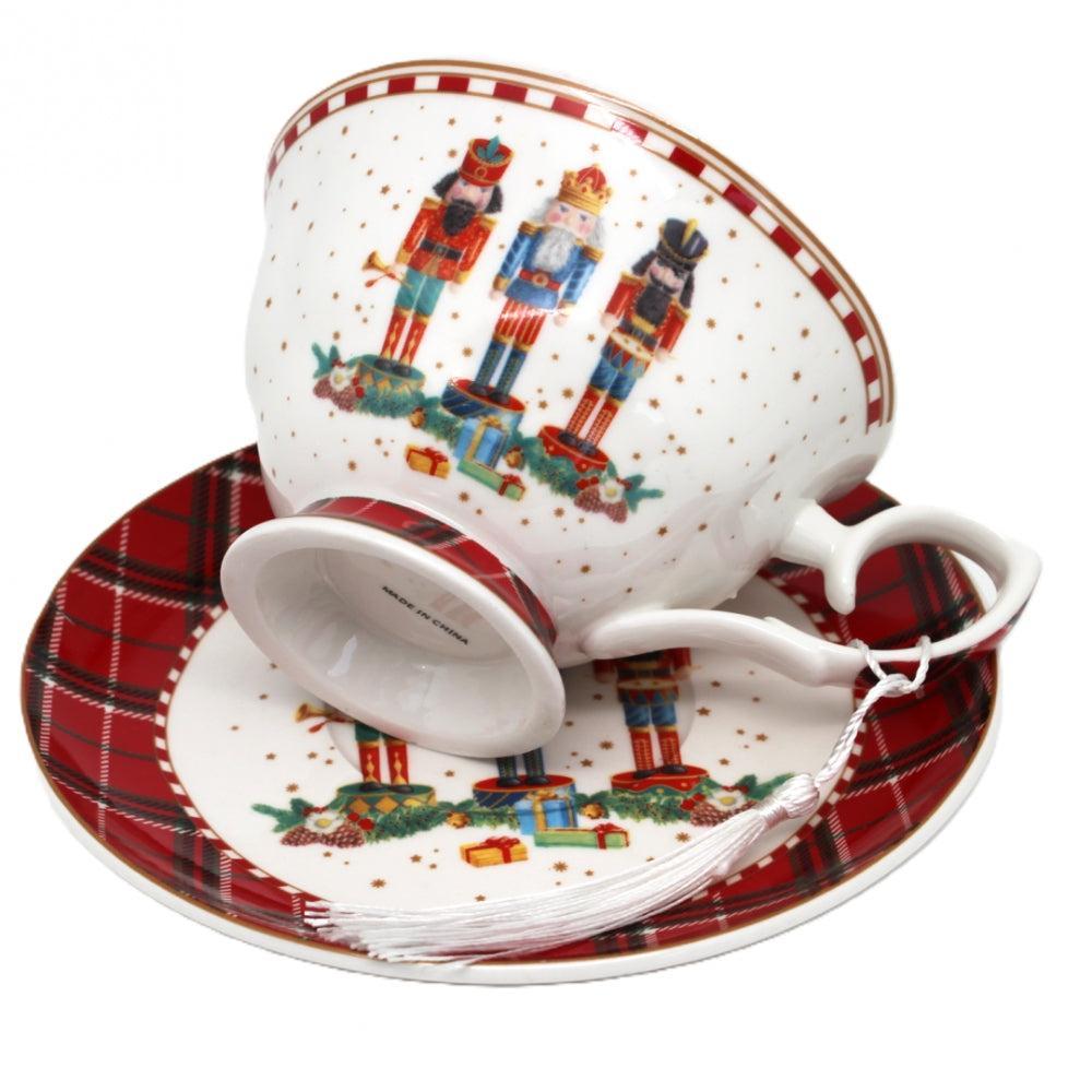 SET OF TWO CUPS WITH SAUCERS BOX