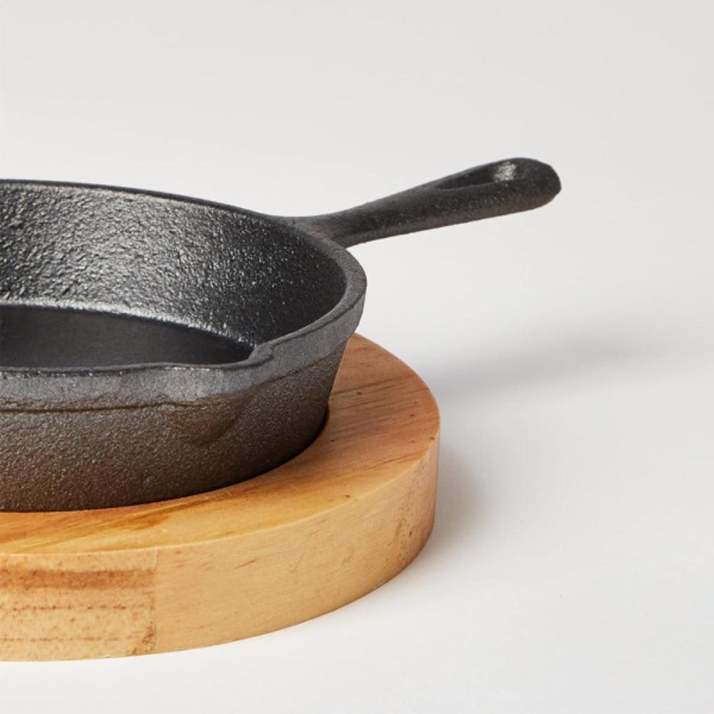 Vague Round Sizzling Pan With Base