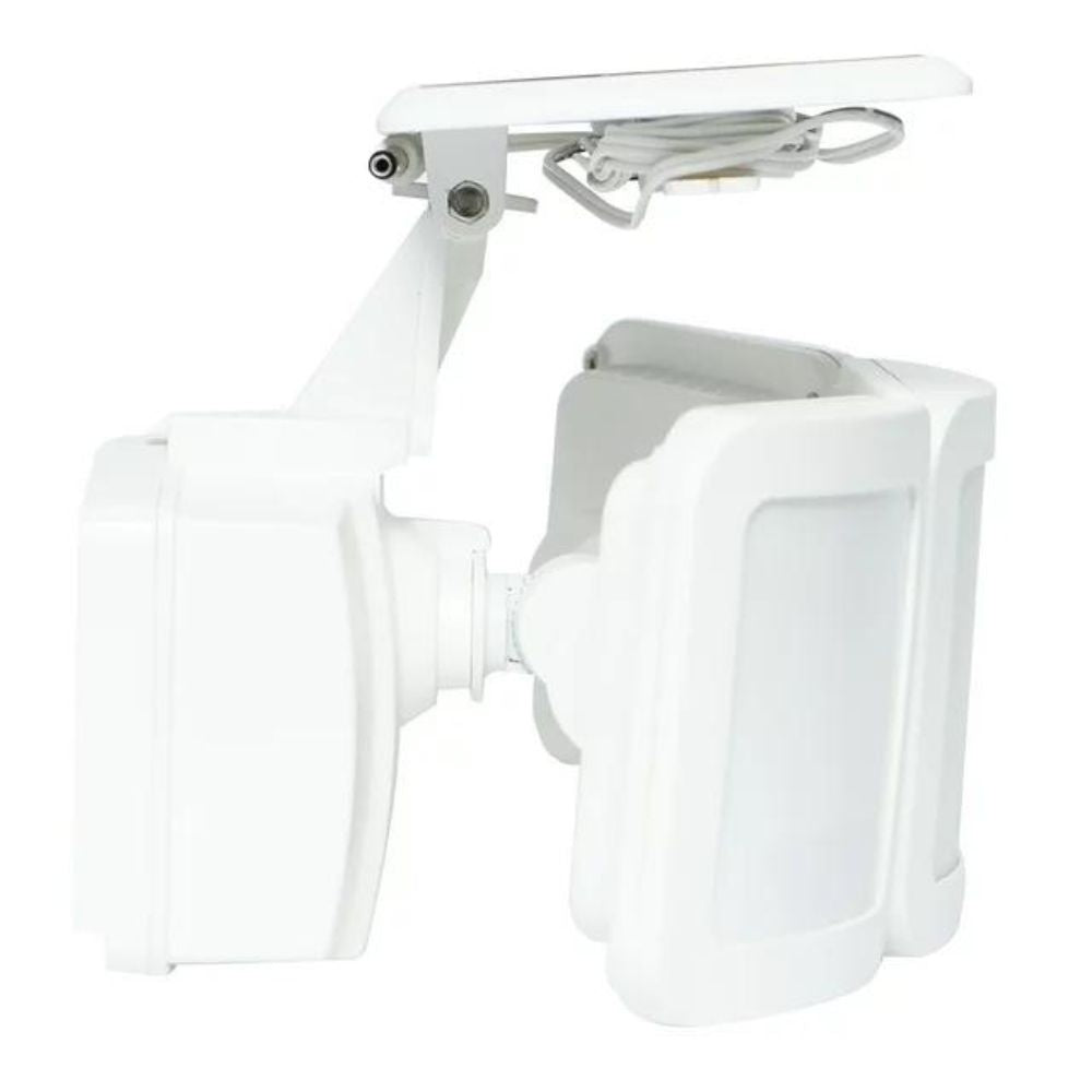 Westinghouse 3000 Lumen Led Triple Head Solar Security Light/55-W Equivalent and Motion Activated