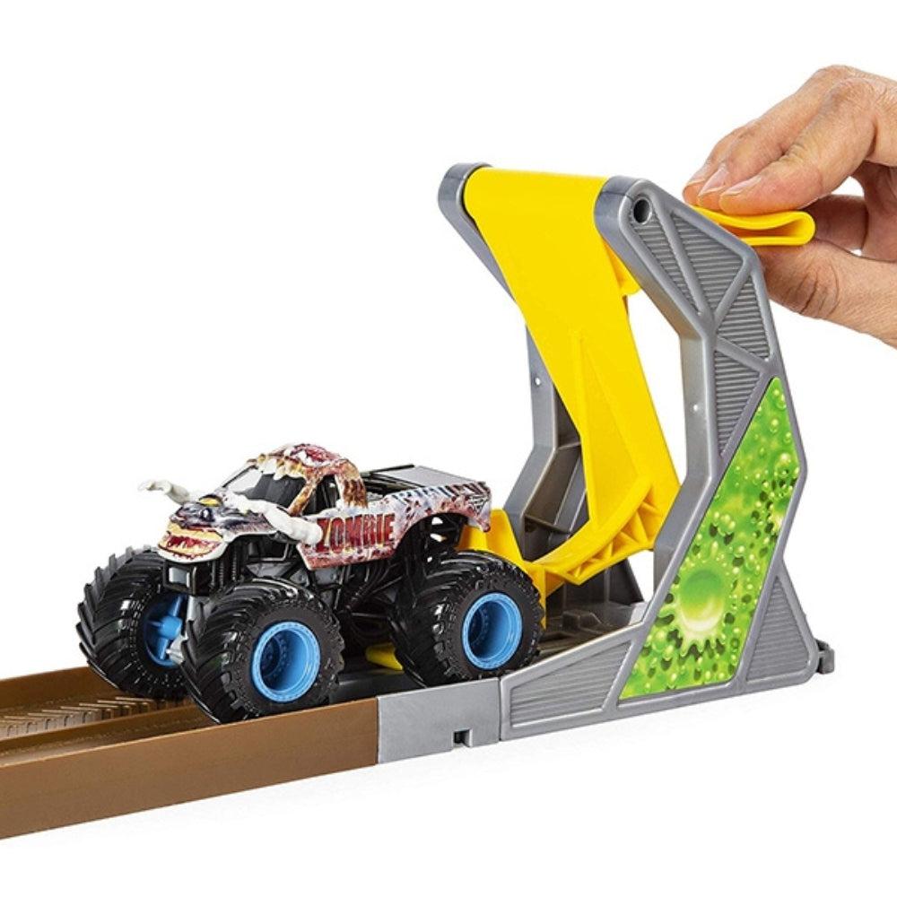 Zombie Madness Playset With 1:64 Zombie Truck